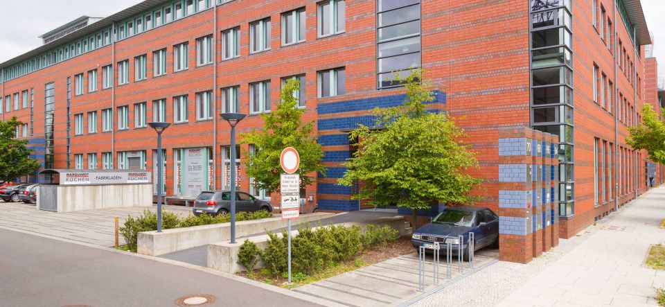 TN06 | Lux | Miele | Natursteinarbeitsplatte Blue Santorini