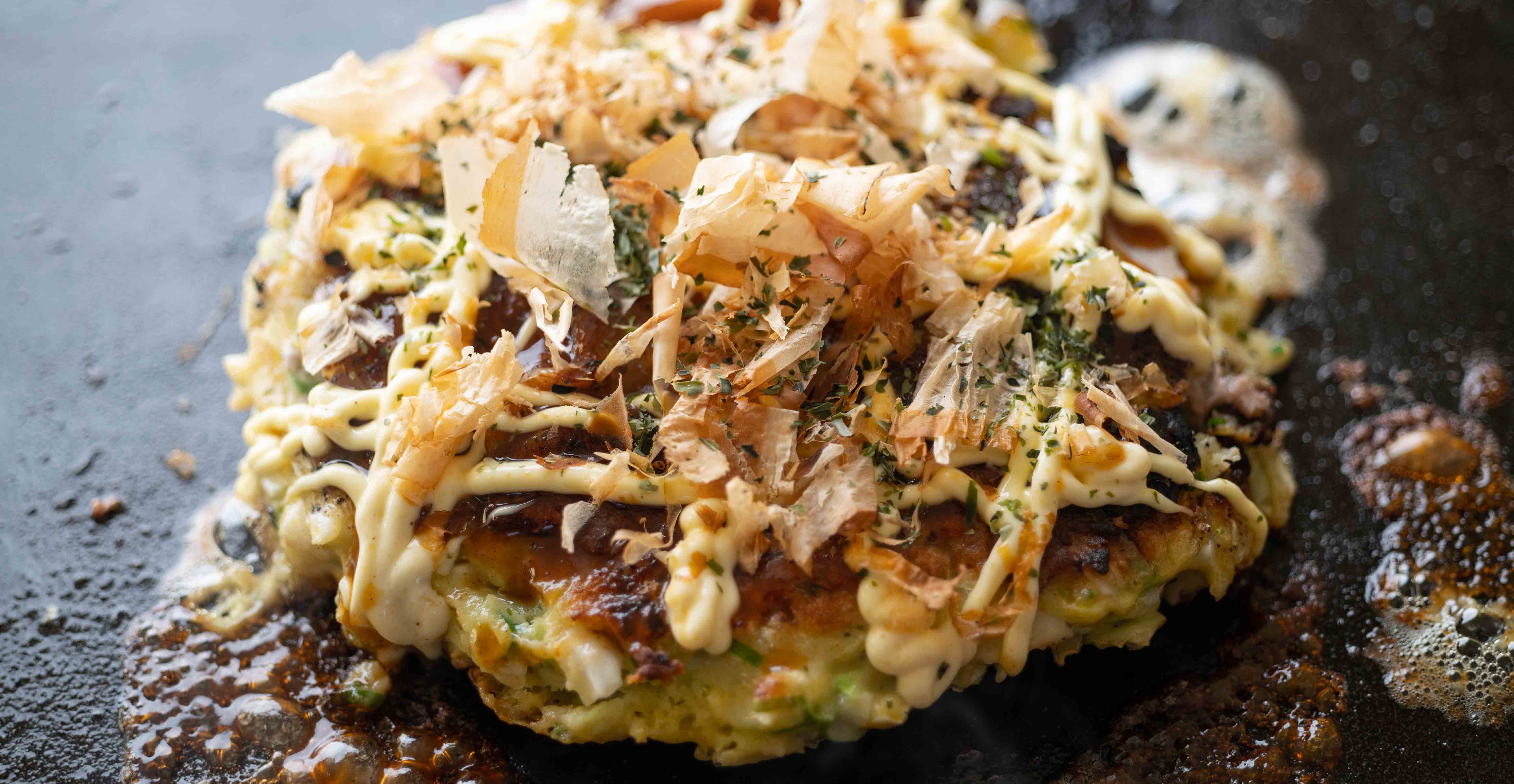 Okonomiyaki - japanische Pizza
