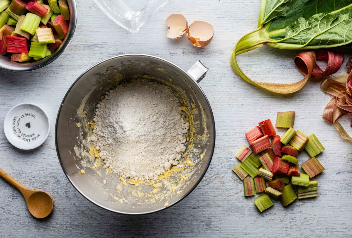 Rhabarber-Kuchen-Anleitung-Schritt-2