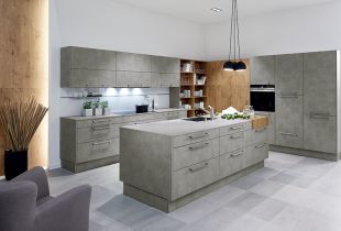 Klassik Küche: zeitlos und modern mit Granit | Marquardt Küchen